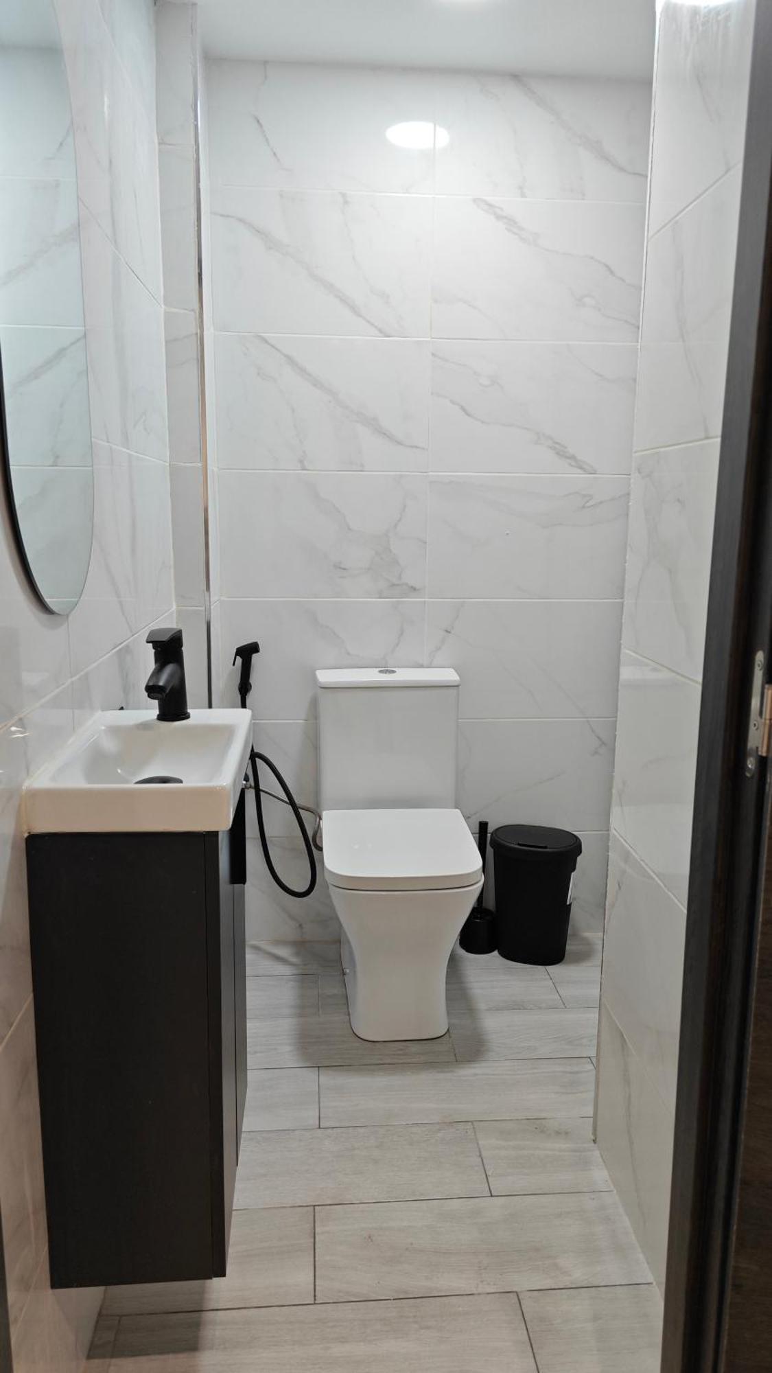Vialia Playa Apartment Malaga Exterior photo
