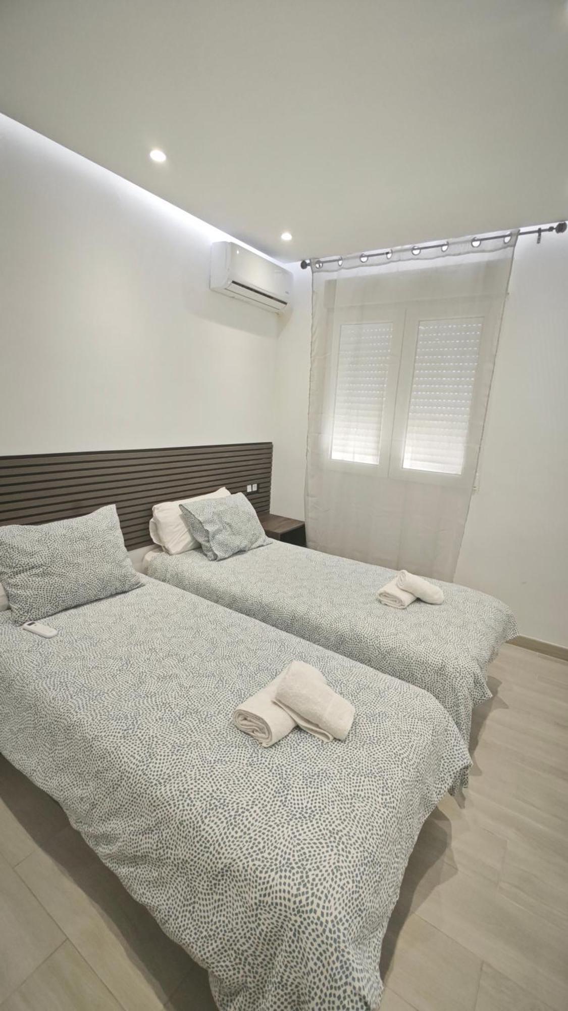Vialia Playa Apartment Malaga Exterior photo